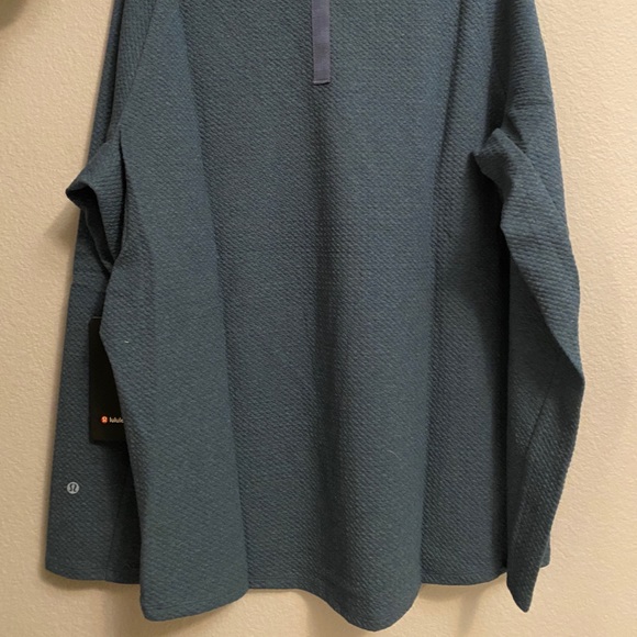 Lululemon crew neck - Picture 3 of 6